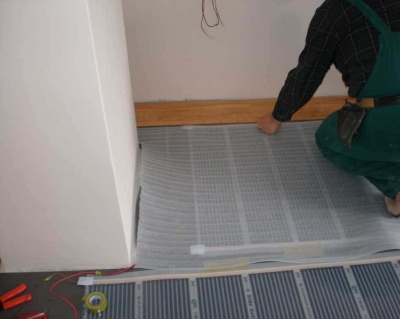 Elektromos infra padlófűtés